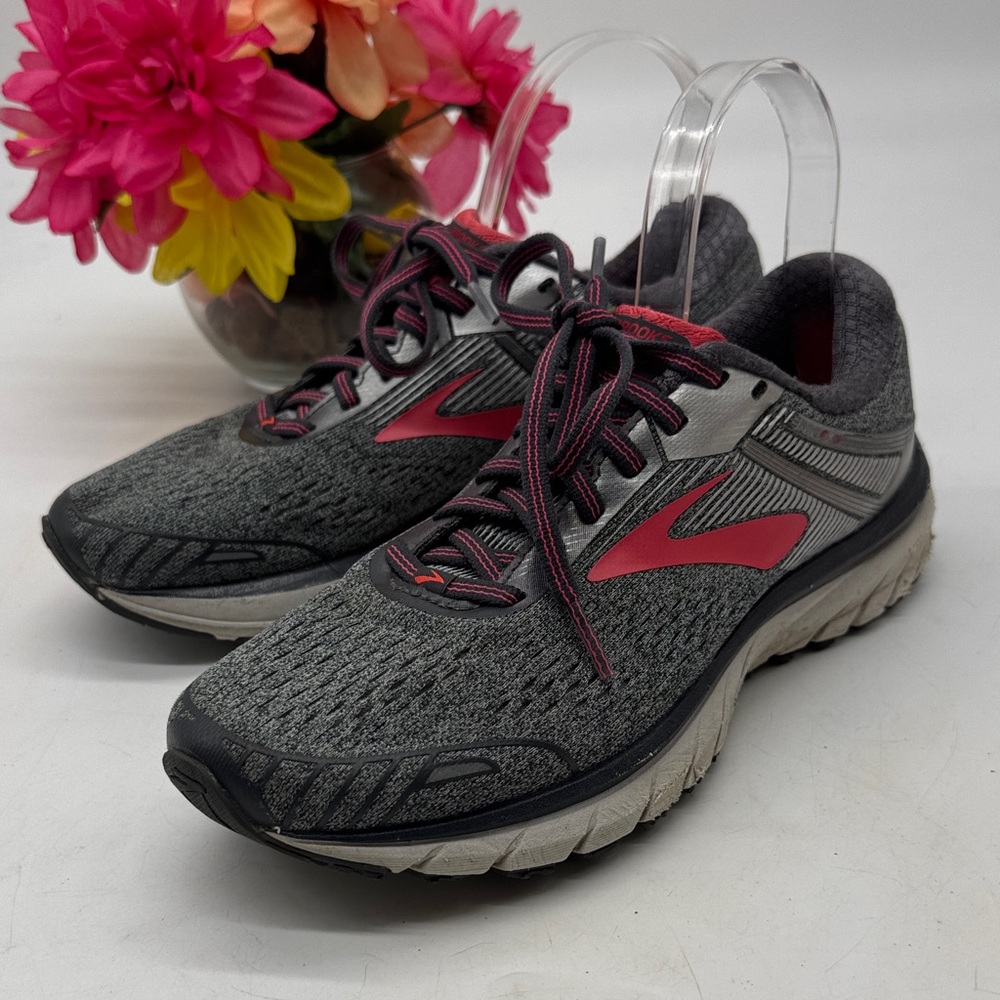 Brooks GTS Women's Athletic Shoes in Gray and Red Size 8 BKS9428